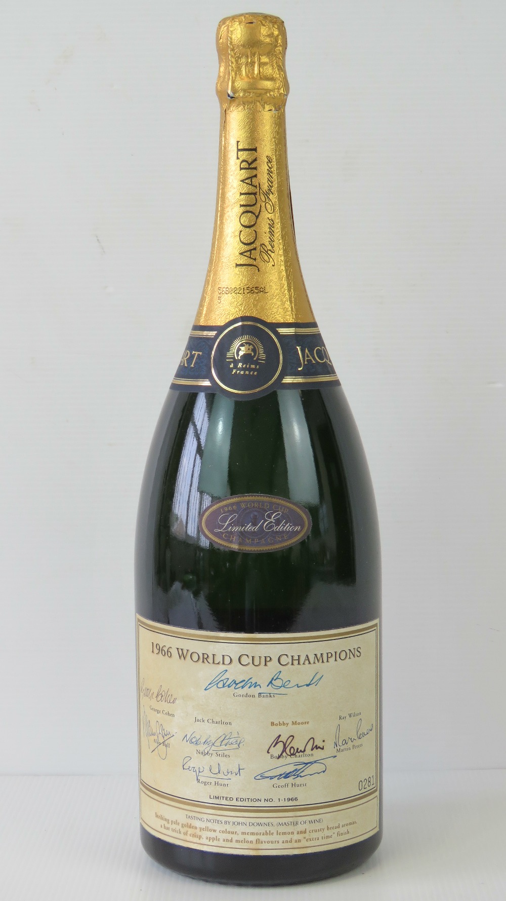 A rare commemorative Jacquart Reims (France) limited edition World Cup Magnum of champagne signed - Image 4 of 9