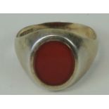 A mens HM silver bloodstone signet ring, Birmingham hallmark, size T,