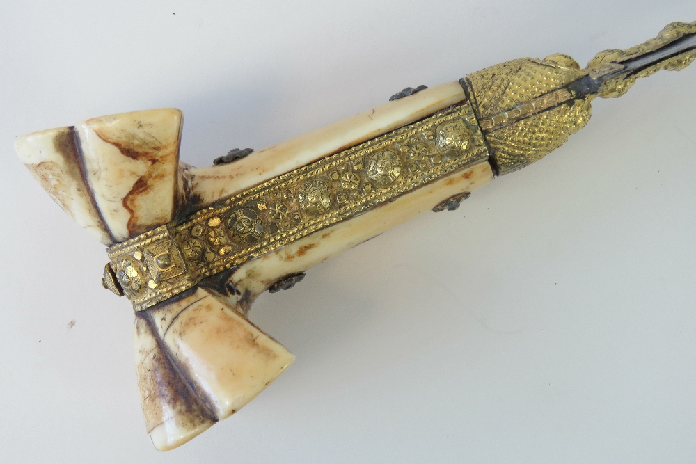 A mid 19thC Turkish Yataghan sword with silver damascened inscribed blade, - Image 6 of 6