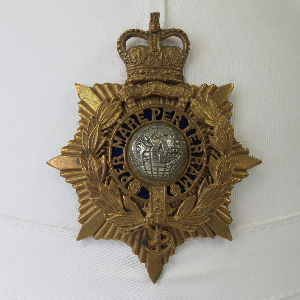 A Royal Marine Officers pith helmet with - Image 2 of 4