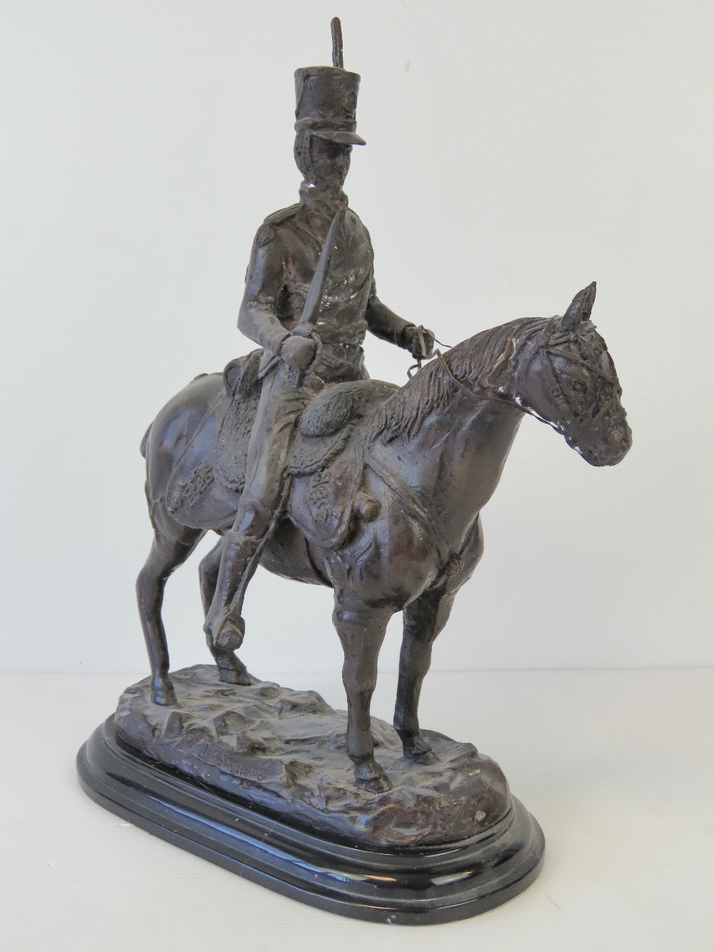 A bronzed patinated figure of a mounted - Image 5 of 5