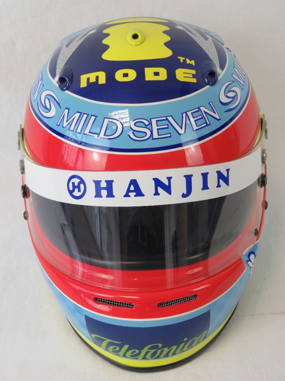 A fine recreation presentation copy of Fernando Alonso's 2005 F1 World Championship helmet - Image 2 of 3