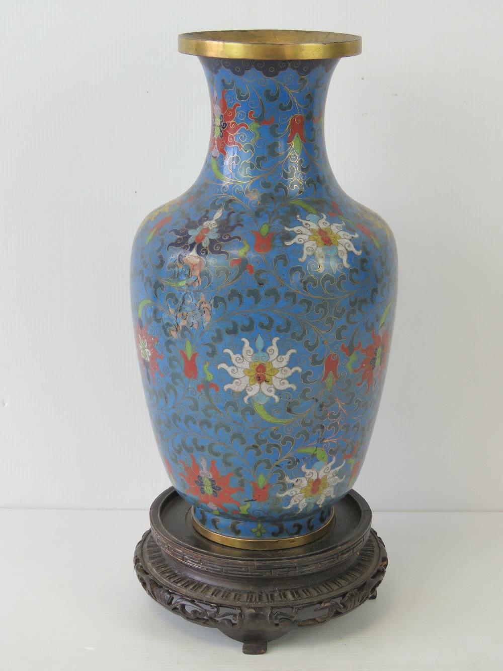 A fine early 20th century turquoise blue - Image 2 of 3