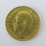 A 22ct gold George V 1913 full sovereign, 8g.