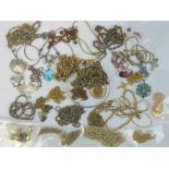 A quantity of vintage costume jewellery including a pair of 'coin' earrings, a faux pearl necklace,