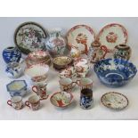 A quantity of Oriental ceramics including tea pot, jug, bowls, ginger jar (lid deficient), etc, a/f.