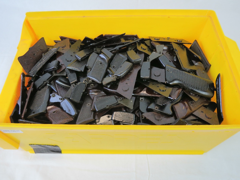 A quantity of assorted French Foreign Legion weapon grips including; Mac50 pistol,