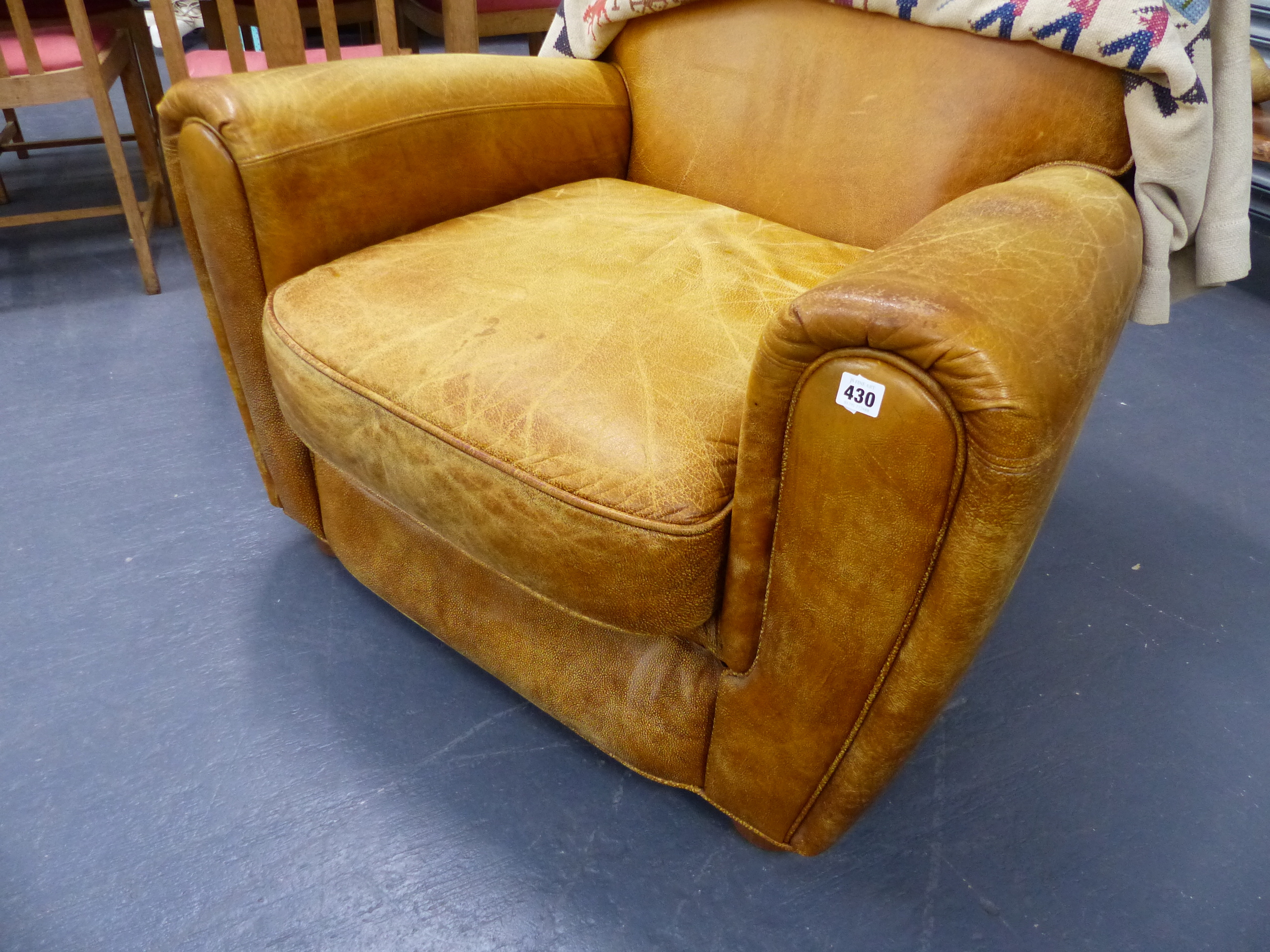 A GOOD QUALITY ART DECO STYLE LEATHER ARMCHAIR.