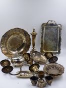 A QUANTITY OF ASSORTED SILVER AND WHITE METAL TO INCLUDE SIX PIECES WITH ORIENTAL MARKS.