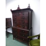 A GOOD 18th.C.MAHOGANY CHEST ON CHEST WITH TWO SHORT AND SIX LONG DRAWERS ON SWEPT BRACKET FEET. W.