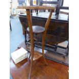 AN EDWARDIAN OAK AND INLAID RING TOP WASHSTAND.