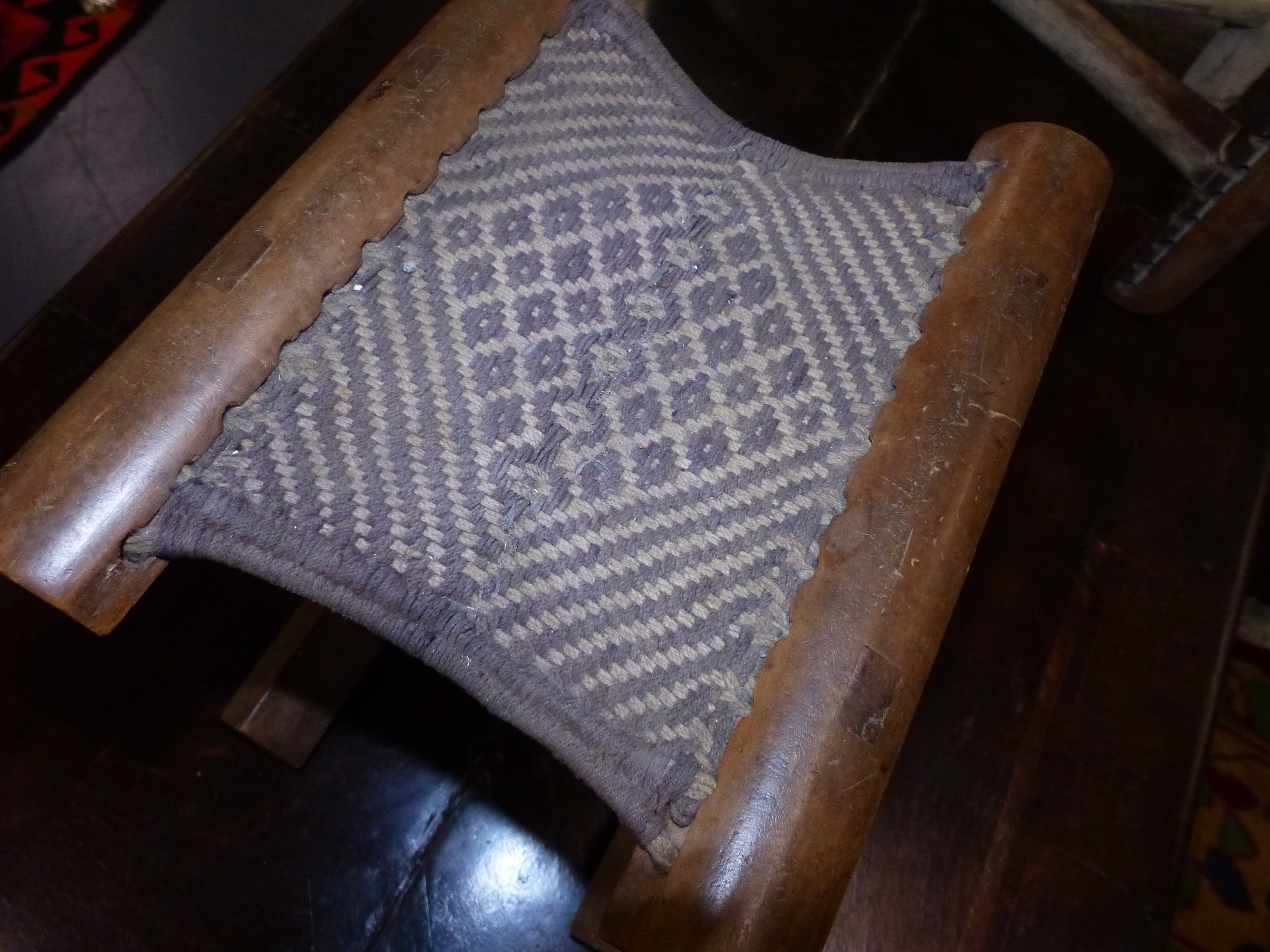 TWO EARLY ORIENTAL FOLDING STOOLS, ONE WITH WOVEN CLOTH SEAT BOTH SIGNED WITH CHARACTER MARKS - Image 14 of 20