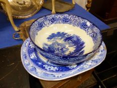 A BLUE AND WHITE WEDGWOOD POTTERY FALLOW DEER LARGE DISH, A MEAT PLATE BY ANOTHER MAKER AND A DEEP