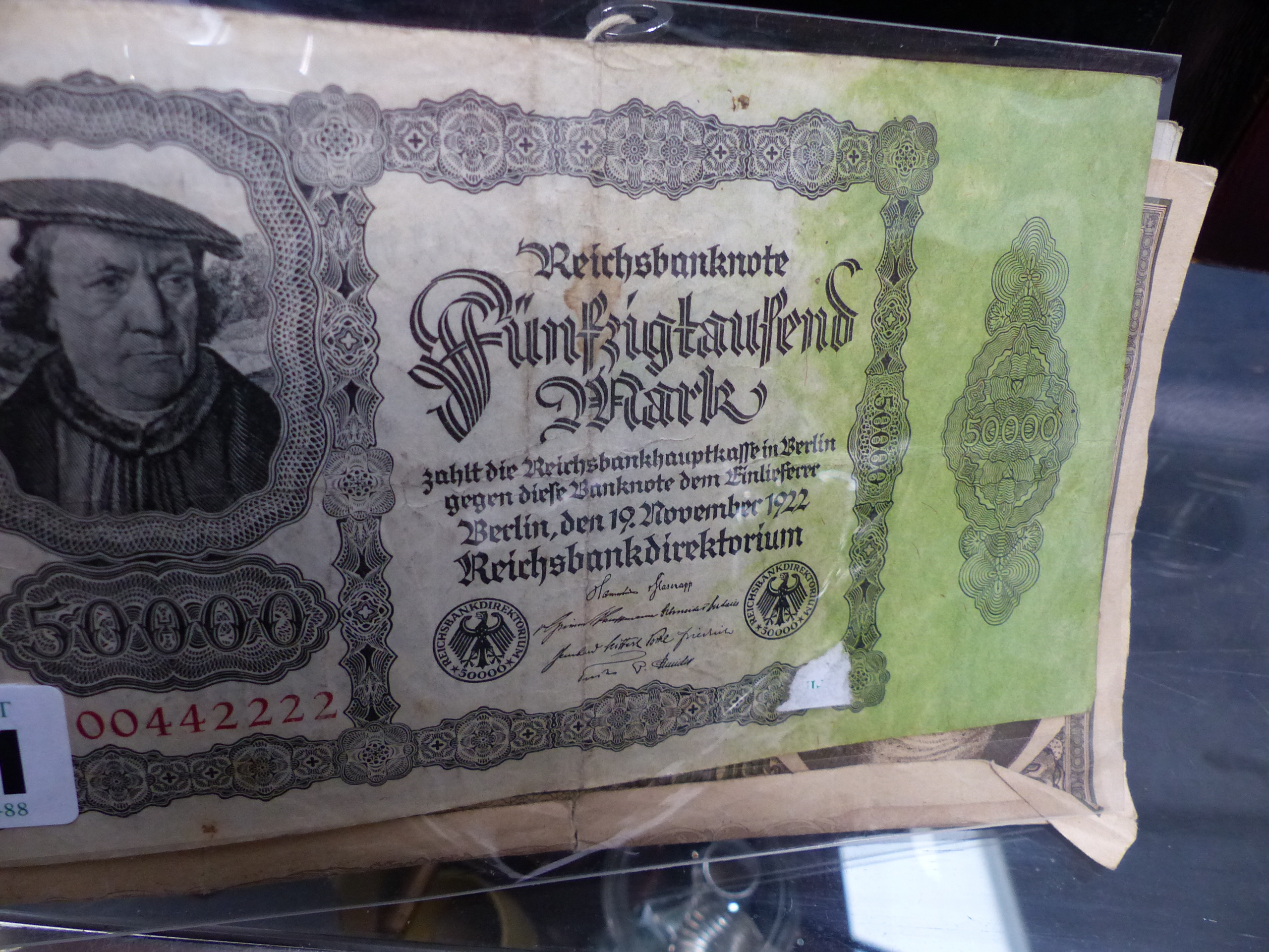 A GROUP OF VARIOUS GERMAN AND OTHER BANKNOTES.