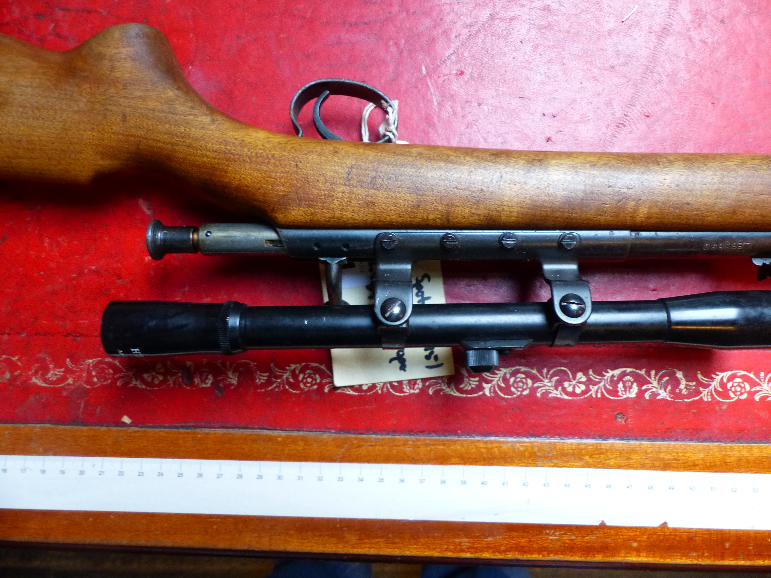 RIFLE. BSA .22LR BOLT ACTION /W SCOPE SERIAL NUMBER LE63690 ( ST NO 3319) - Bild 9 aus 12