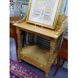 A SMALL ANTIQUE PINE WASHSTAND WITH DRAWER TO BASE. W.61cms.