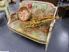 AN ANTIQUE FRENCH PAINTED SHOW FRAME SALON SETTEE.