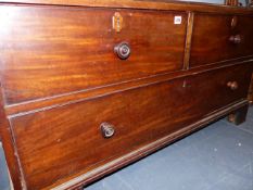 AN EARLY 19th.C.MAHOGANY LINEN PRESS. W.125cms.