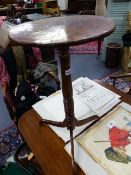 AN EARLY 19th.C.COUNTRY BURR YEW WOOD TRIPOD TABLE / CANDLESTAND. DIA.37cms.