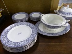 A MINTON INFANTI PATTERN PART DINNER SERVICE TO INCLUDE PLATES OF VARIOUS SIZES AND SERVING PIECES.