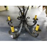 A LARGE WROUGHT IRON FIVE LIGHT CHANDELIER.