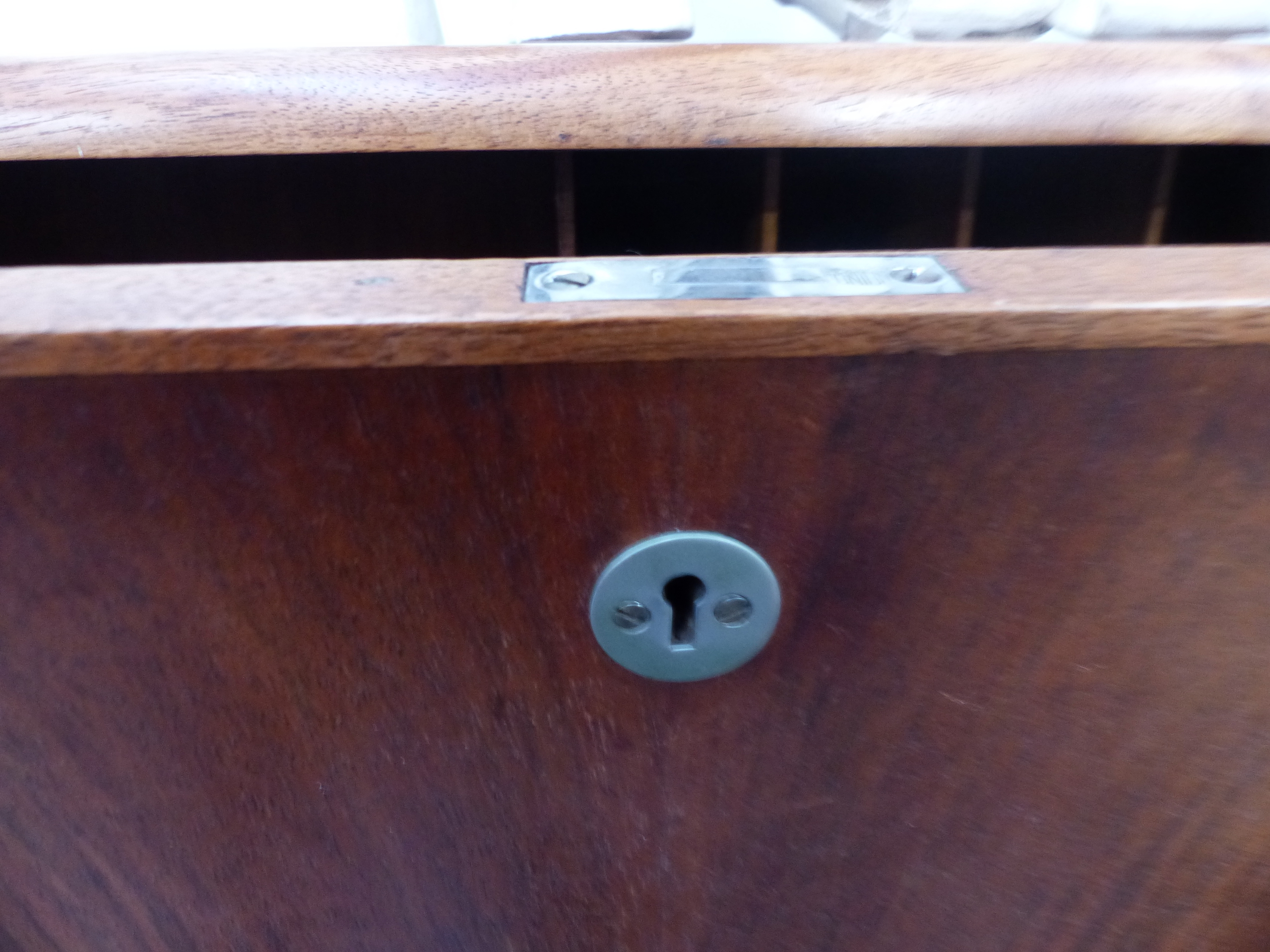 A GORDON RUSSELL TEAK BUREAU. - Image 17 of 22