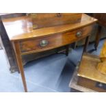 A REGENCY MAHOGANY BOW FRONT SIDE TABLE WITH FRIEZE DRAWER. W.91.5 x H.81cms.