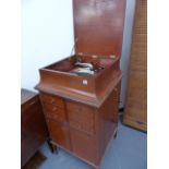 AN EARLY MAHOGANY CASED HMV SHERATON GRAND CABINET GRAMOPHONE. RD. No.491834.