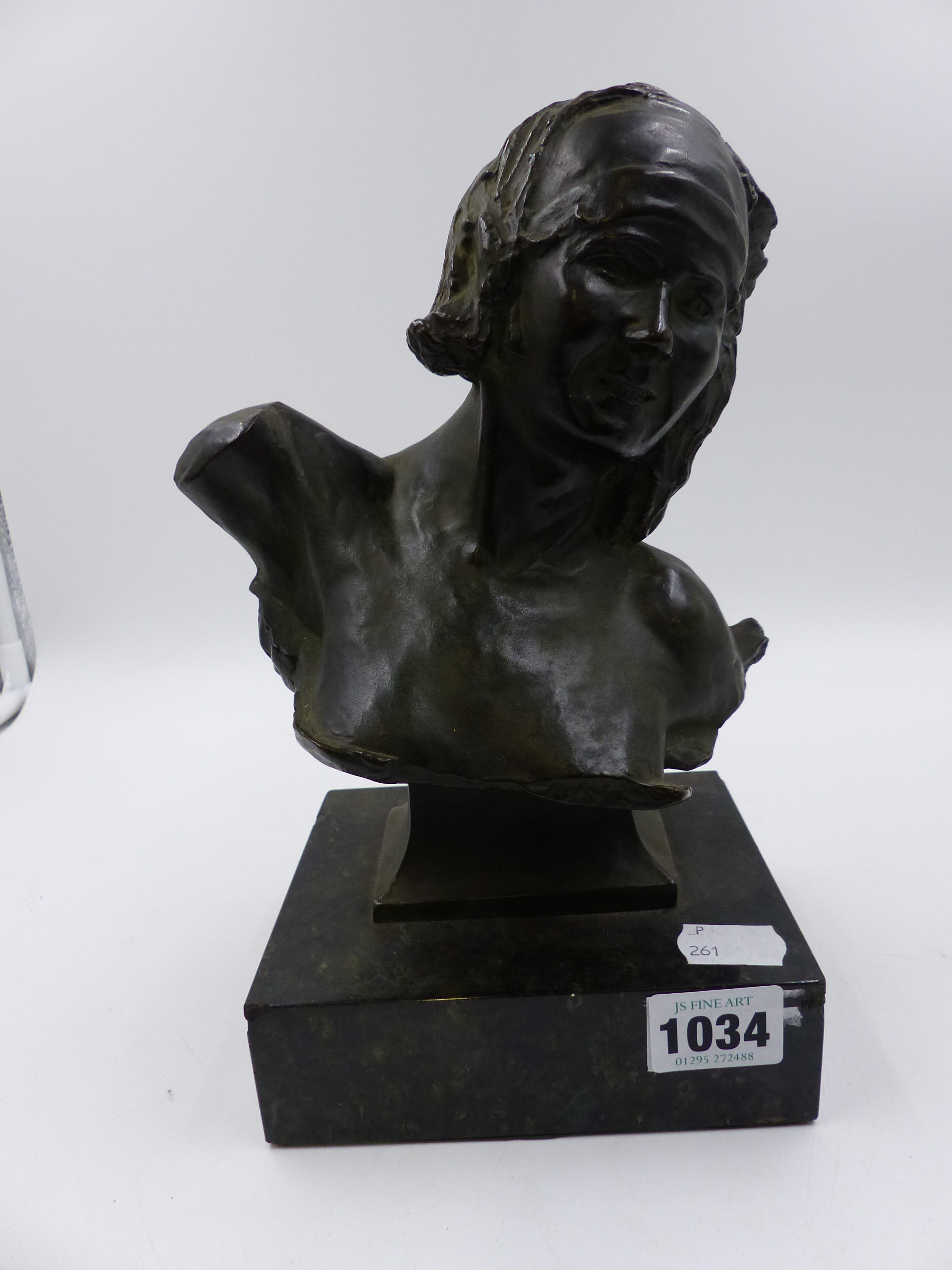 ATTRIBUTED TO SIR WILLIAM REID DICK (1978-1961) A BUST PORTRAIT OF A LADY BRONZE ON MARBLE BASE. - Image 7 of 8
