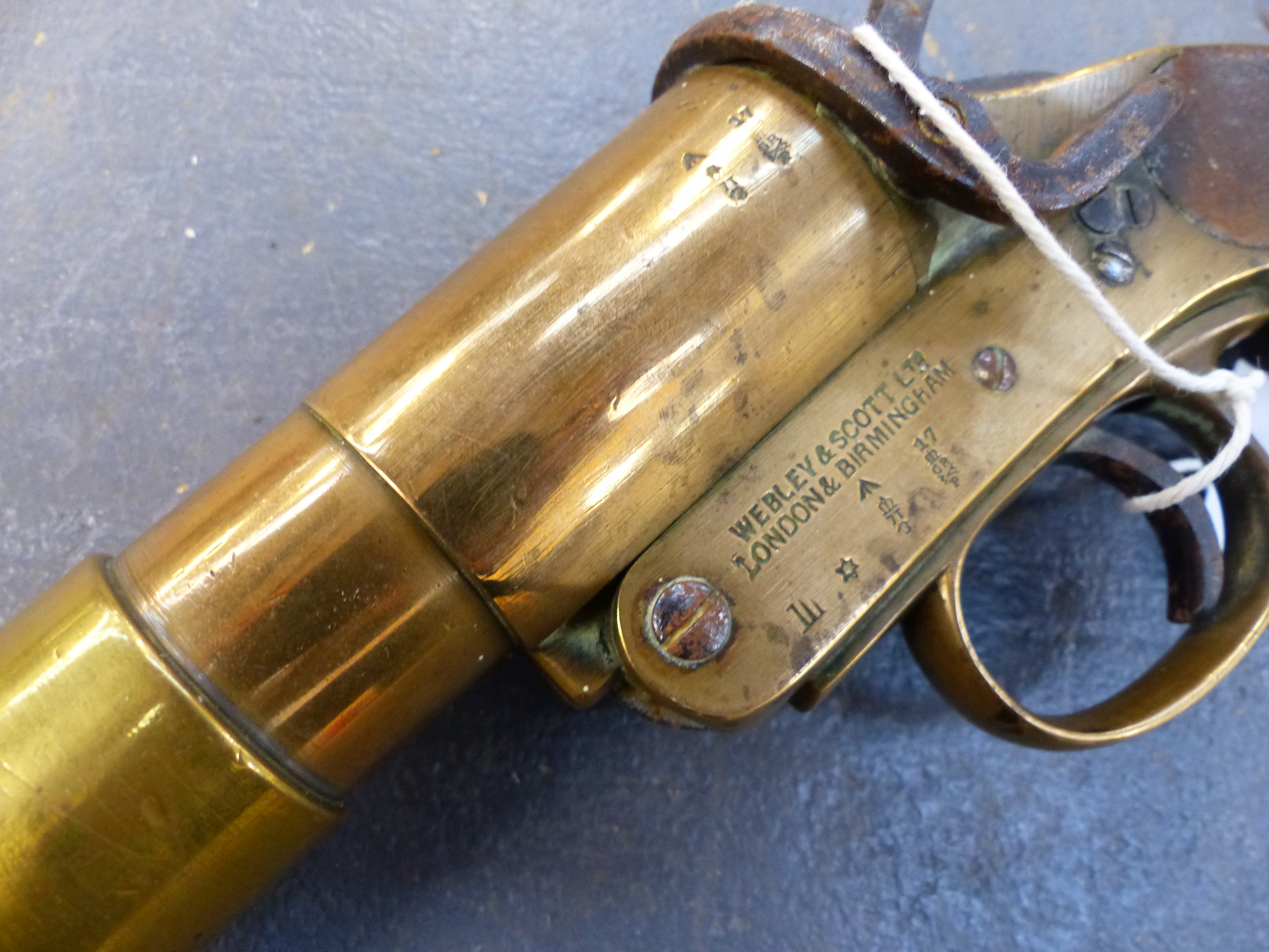 FLARE PISTOL. WEBLEY & SCOTT 1 1/4 INCH. SERIAL NUMBER 56658. FAC OR RFD CERTIFICATE REQUIRED - Bild 24 aus 29