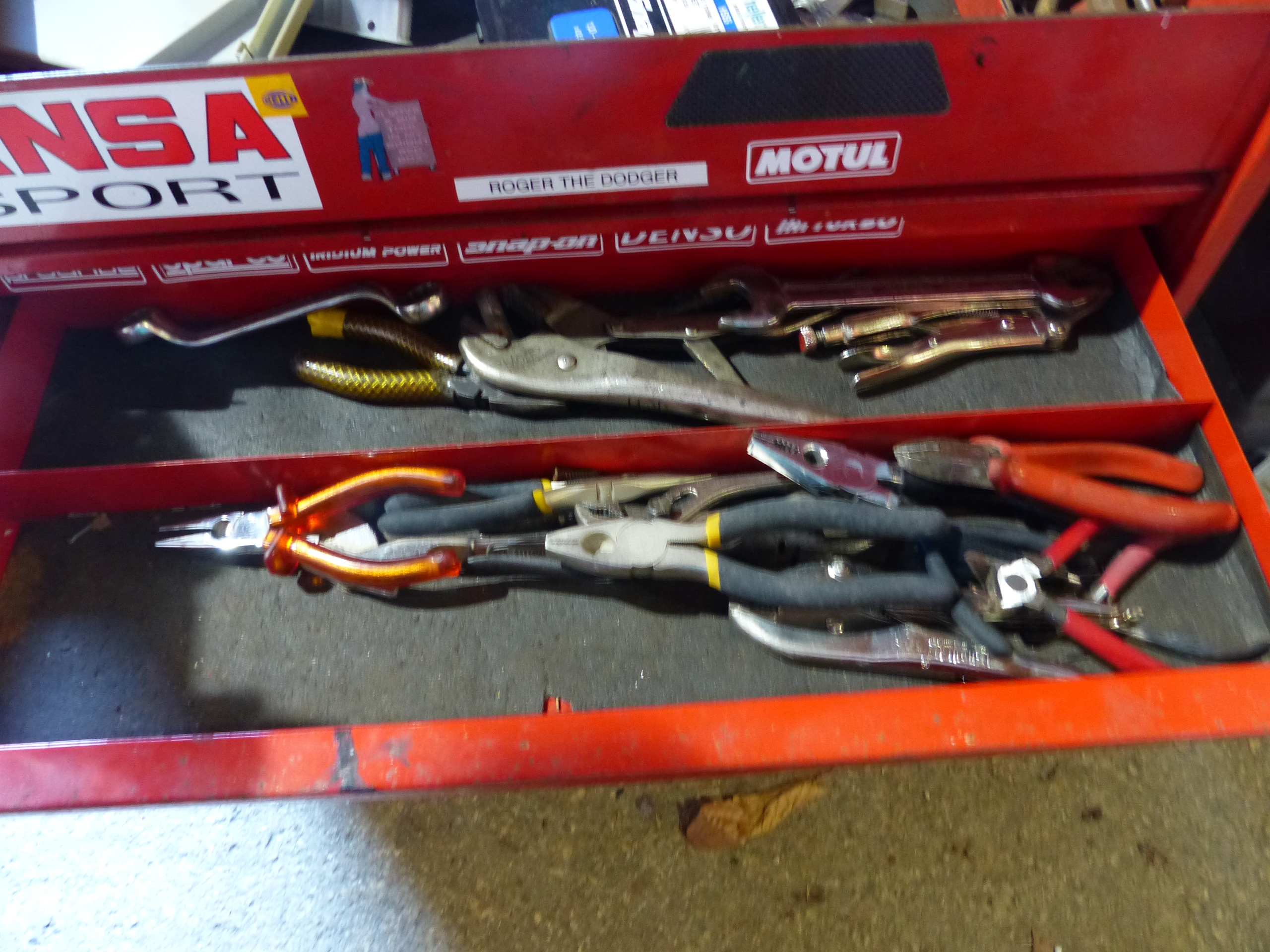 SNAP-ON TOOL BOXES AND CONTENTS. - Image 15 of 18