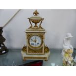 A VICTORIAN STYLE MANTLE CLOCK.