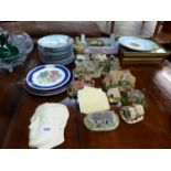 A QTY OF LILLIPUT LANE MODELS, COLLECTOR'S PLATES,ETC.