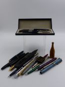 A SELECTION OF VARIOUS PENS TO INCLUDE PARKER, ROMUS, WATERMANS, SWAN, SHEAFFER, TOGETHER WITH A