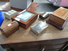 A VICTORIAN INLAID DOME TOP DRESSER BOX TOGETHER WITH AN ART DECO STYLE HUMIDOR AND VARIOUS OTHER