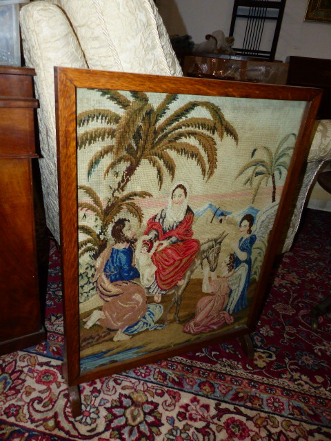 A 19th.C.FIRESCREEN WITH INSET SILK PANEL, THE FRAME WITH GILT AND WHITE PAINT DECORATION TOGETHER - Image 6 of 6