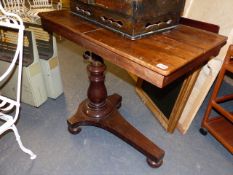 AN EARLY VICTORIAN MAHOGANY ADJUSTABLE READING STAND.