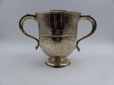 A LARGE GEORGE III ENGRAVED LOVING CUP DATED DATED 1734 LONDON, APPROXIMATE HEIGHT 14.5cms,