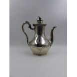 A SILVER HALLMARKED VICTORIAN ENGRAVED COFFEE POT, DATED 1851, APPROXIMATE WEIGHT 726grms.