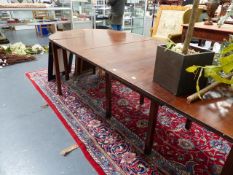 A LATE GEORGIAN MAHOGANY D END DINING TABLE WITH GATELEG DROP LEAF CENTRE SECTION, THE TOP 96 x