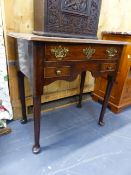 AN 18th.C.COUNTRY OAK LOWBOY WITH FRIEZE DRAWER AND TWO SHORT DRAWERS ON TURNED TAPER LEGS AND