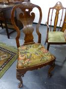 A GOOD GEORGIAN MAHOGANY SIDE CHAIR WITH FRET SHAPED CURVED SPLAT BACK AND CARVED CREST RAIL