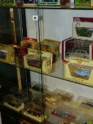 A LARGE COLLECTION OF MATCHBOX, CORGI, DINKY AND OTHER DIE CAST VEHICLES.