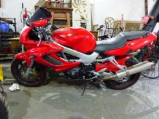 HONDA VTR1000 FIRESTORM MOTORCYCLE. S539RLL 1998 998CC. A GOOD EXAMPLE IN READY TO USE CONDITION-