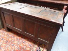 AN EARLY 18th.C.OAK PANELLED COFFER. W.103cms.