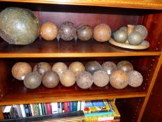 A COLLECTION OF METAL AND HARDWOOD BOULES OF VARIOUS SIZES TOGETHER WITH TREEN ITEMS OF NATURAL