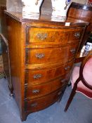 A GOOD QUALITY GEORGIAN STYLE WALNUT TALL GENTLEMAN'S CHEST OF FIVE GRADUATED DRAWERS WITH