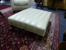 A WILLIAM IV STYLE LARGE BANQUETTE. 104 x 82cms.