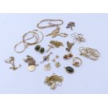 A LARGE SELECTION OF 14ct, 10ct AND OTHER GOLD JEWELLERY, APPROX WEIGHT ALL IN 58grms.