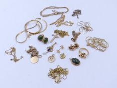 A LARGE SELECTION OF 14ct, 10ct AND OTHER GOLD JEWELLERY, APPROX WEIGHT ALL IN 58grms.